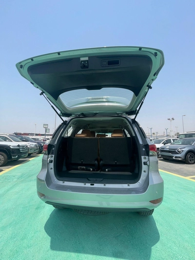 Toyota Fortuner 2026-8