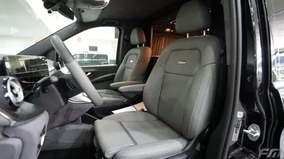 Mercedes Benz V300 AVANTGARDE VIP BUSINESS VAN –  FULL LUXURY OPTION | BRAND NEW | GCC | 2025-3