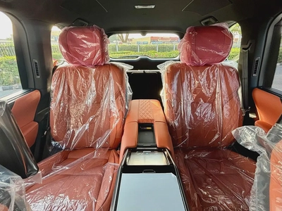 Lexus LX700h VIP HEV (4-Seater) 3.5L V6 Twin-Turbo Hybrid A/T 4WD Export Only-15