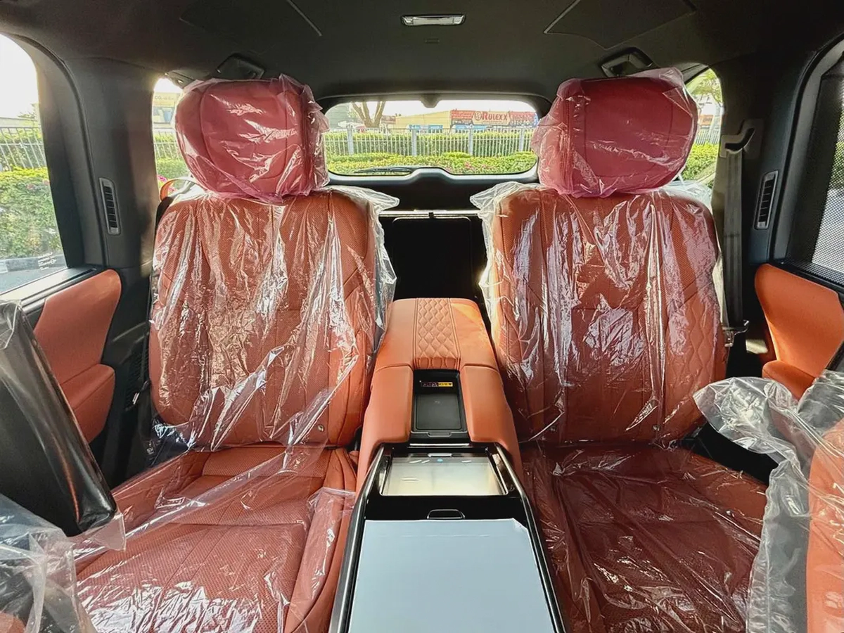 Lexus LX700h VIP HEV (4-Seater) 3.5L V6 Twin-Turbo Hybrid A/T 4WD Export Only-15-15