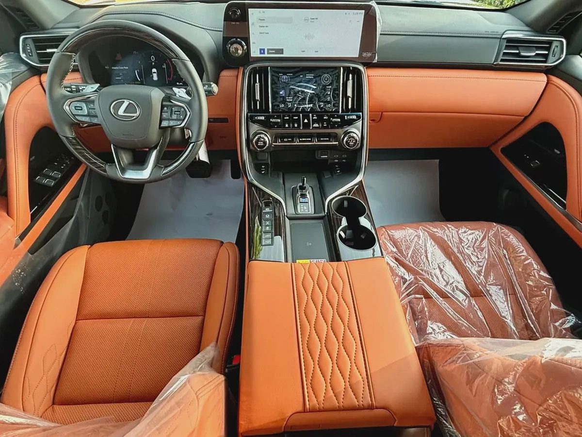 Lexus LX700h VIP HEV (4-Seater) 3.5L V6 Twin-Turbo Hybrid A/T 4WD Export Only-6-6
