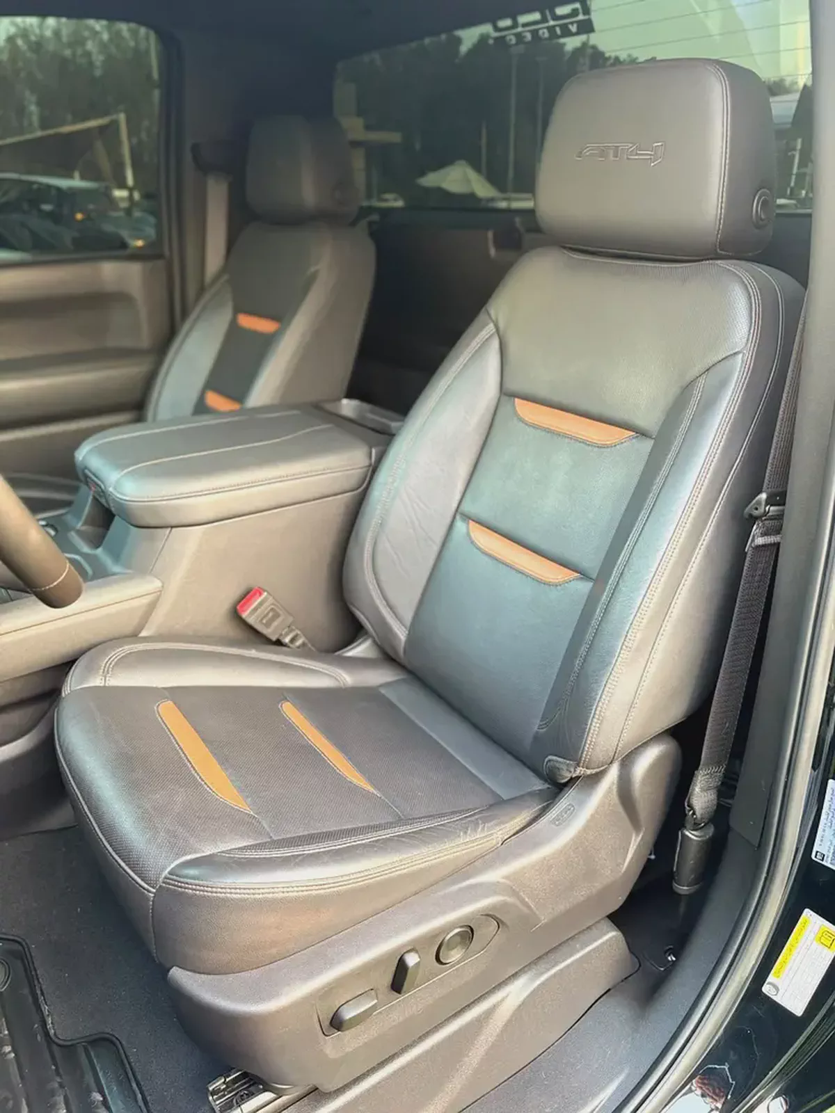GMC Sierra AT4 2025 GCC Specs-7-7