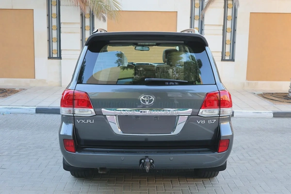 Toyota Land Cruiser VXR 2011 -153000KM- GCC Specs - Well Maintained