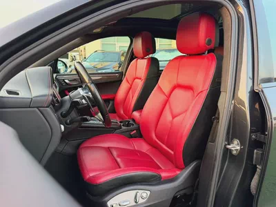 (2018) PORSCHE CAYMAN //STANDARD// GCC FULL OPTION -ORIGINAL PAINT--9