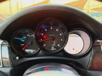 (2018) PORSCHE CAYMAN //STANDARD// GCC FULL OPTION -ORIGINAL PAINT--10