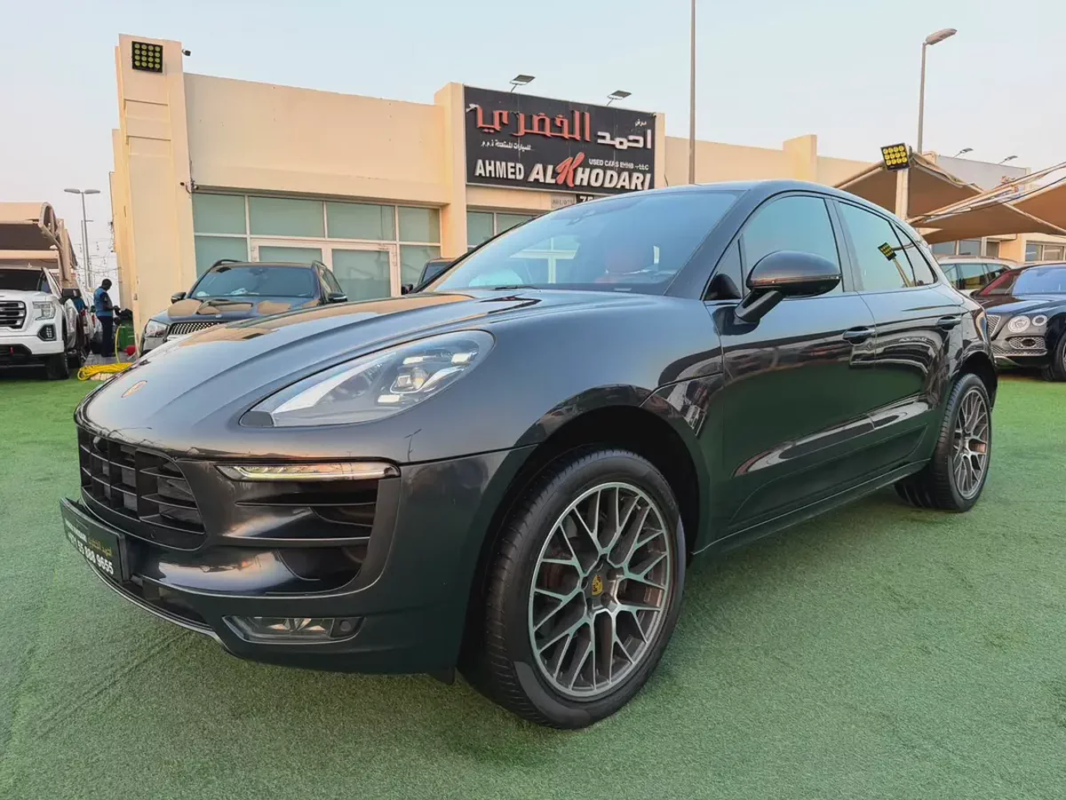 (2018) PORSCHE CAYMAN //STANDARD// GCC FULL OPTION -ORIGINAL PAINT--1-1
