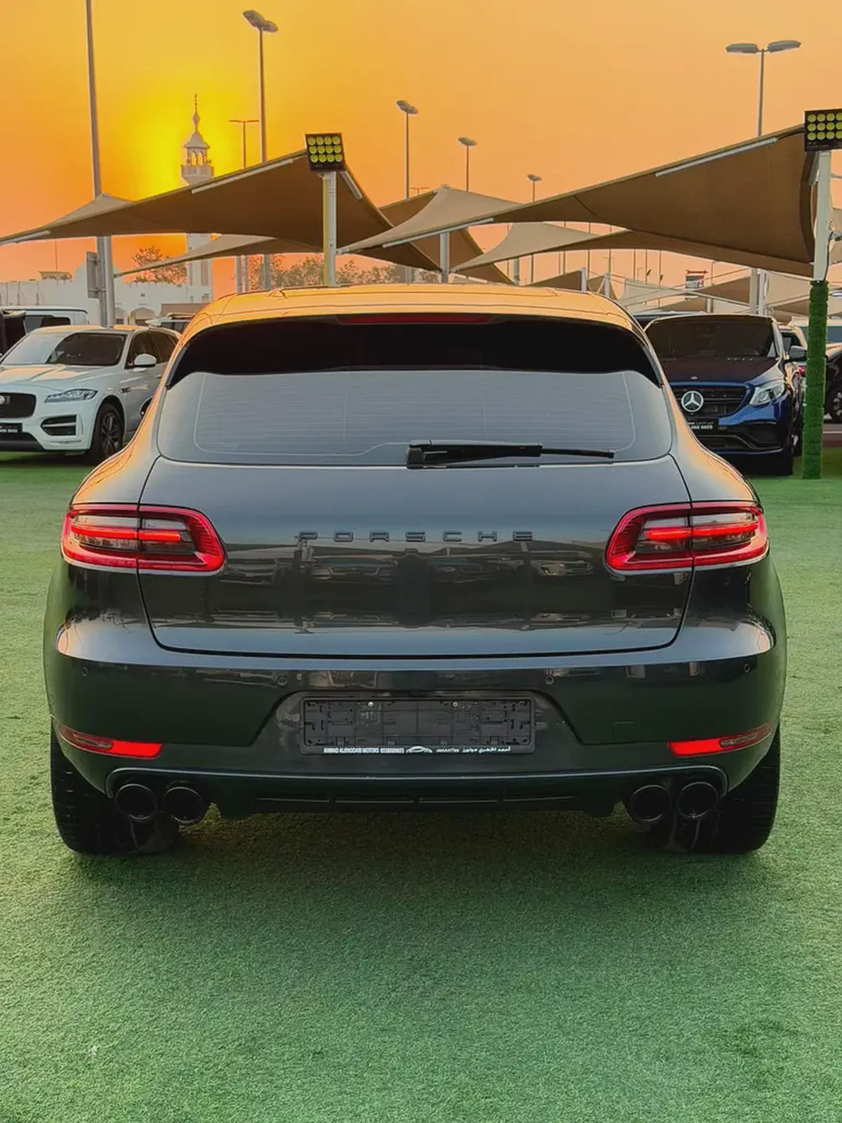(2018) PORSCHE CAYMAN //STANDARD// GCC FULL OPTION -ORIGINAL PAINT--5-5