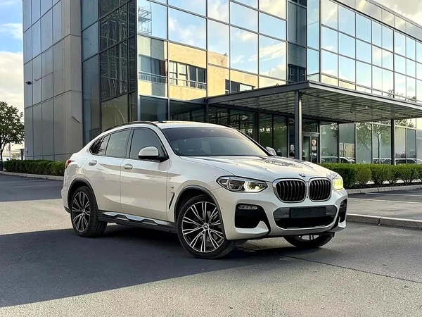 BMW X4 xDrive30i M Sport 2019 GCC Specs | under warranty