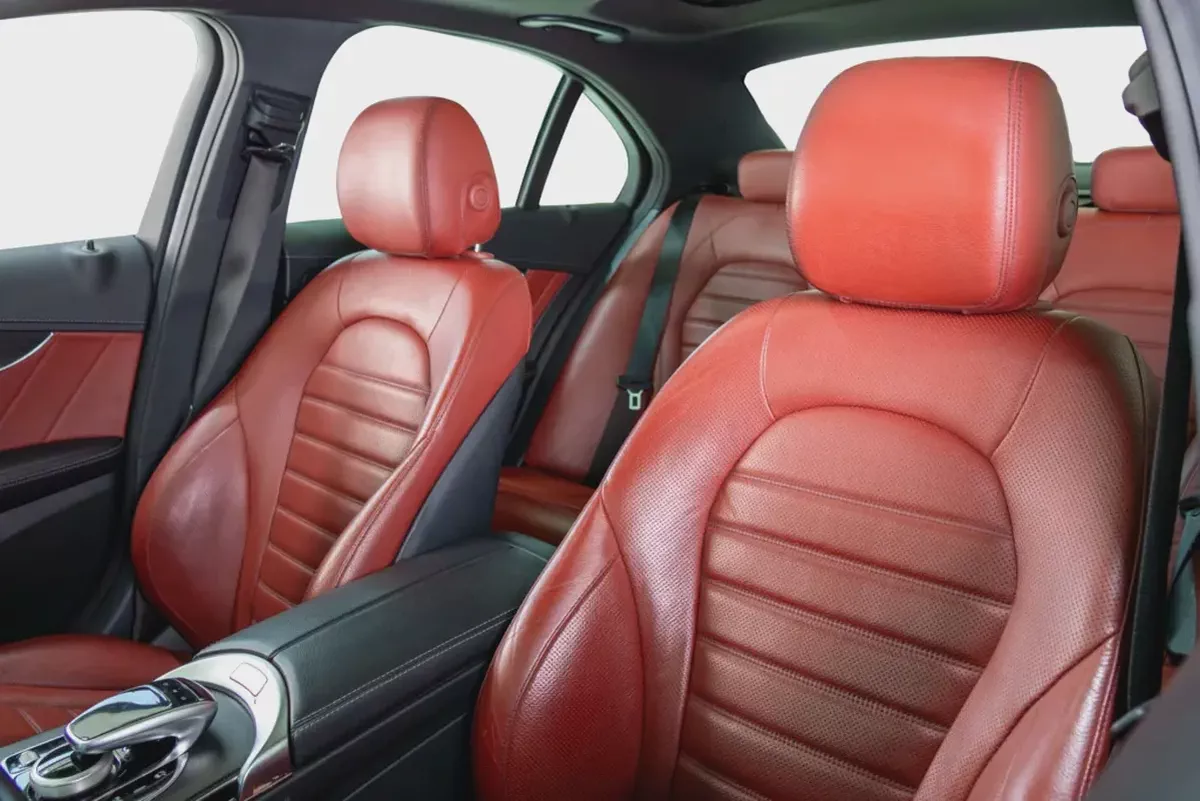 Mercedes Benz C43-AMG-GCC- -well maintained-high specifications-Night Package-14-14