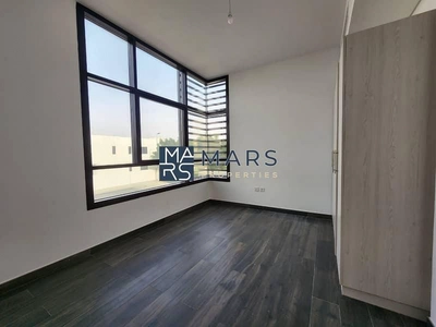 Luxury| Spacious| 4 Bedroom Townhouse| With Maid Room| Best Price| End Unit-20