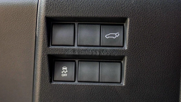 Toyota Land Cruiser VXR 3.5L
