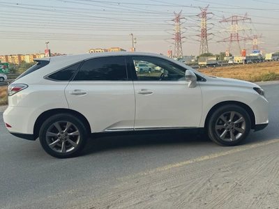 Lexus RX 350 Platinum 2011 | GCC Specs | Low Mileage | Pristine Condition-4
