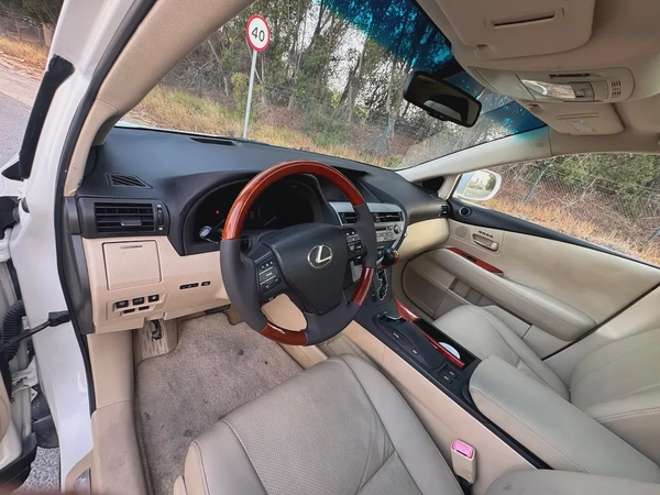 Lexus RX 350 Platinum 2011 | GCC Specs | Low Mileage | Pristine Condition