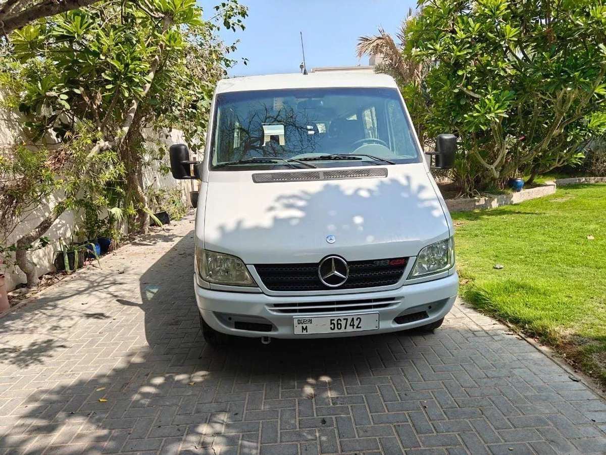 Mercedes Benz Sprinter-10-0