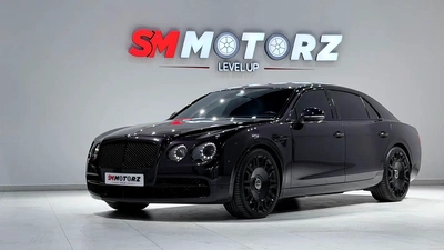 2015 GCC BENTLEY FLYING SPUR V8S LOW MILEAGE ACCIDENT FREE WARRANTY AVAILABLE-0