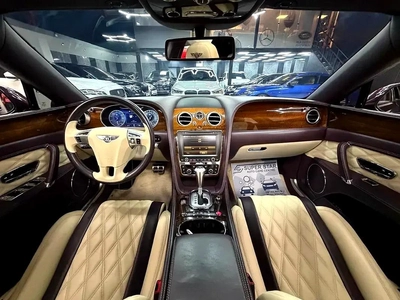 2015 GCC BENTLEY FLYING SPUR V8S LOW MILEAGE ACCIDENT FREE WARRANTY AVAILABLE-6