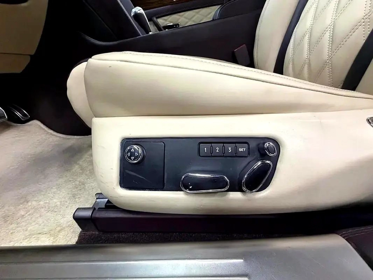 2015 GCC BENTLEY FLYING SPUR V8S LOW MILEAGE ACCIDENT FREE WARRANTY AVAILABLE-2-2