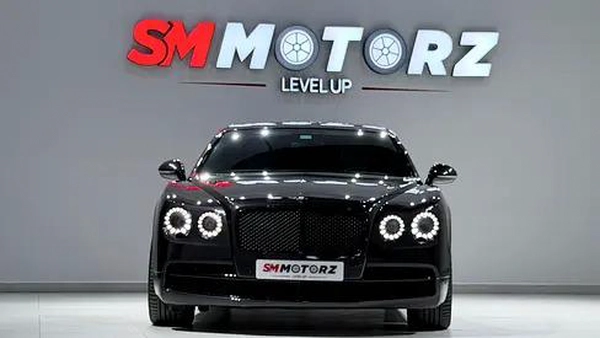 2015 GCC BENTLEY FLYING SPUR V8S LOW MILEAGE ACCIDENT FREE WARRANTY AVAILABLE