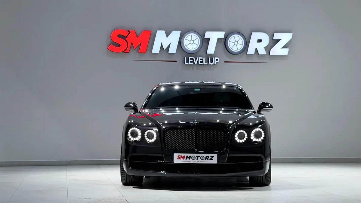 2015 GCC BENTLEY FLYING SPUR V8S LOW MILEAGE ACCIDENT FREE WARRANTY AVAILABLE-3-3