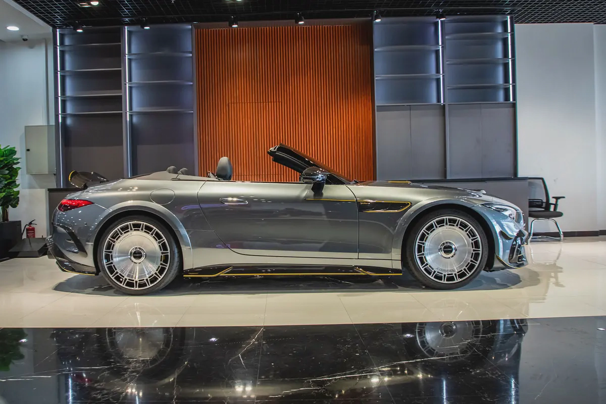 MERCEDES-BENZ SL63 AMG Bi-Turbo / 2022 / 3 YEARS WARRANTY N SERVICE AVAILABLE-5-5