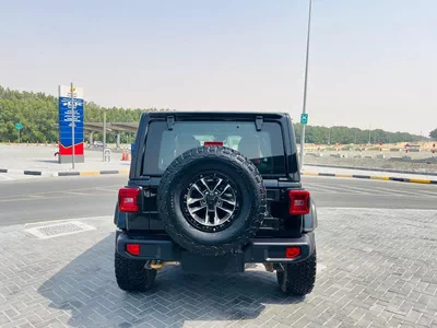 Jeep Wrangler Unlimited Rubicon 392 6.4L V8-12