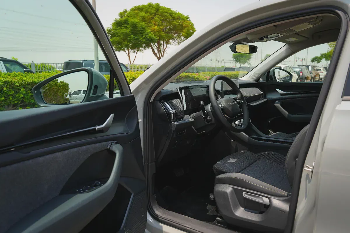 SKODA KODIAQ ESSENCE 1.4L TURBO 2026!! WARRANTY AND SERVICE  CONTRACT-4-4