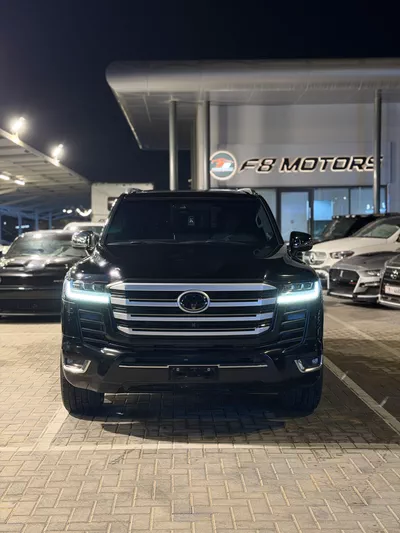 Toyota Land Cruiser VXR 3.5L-5