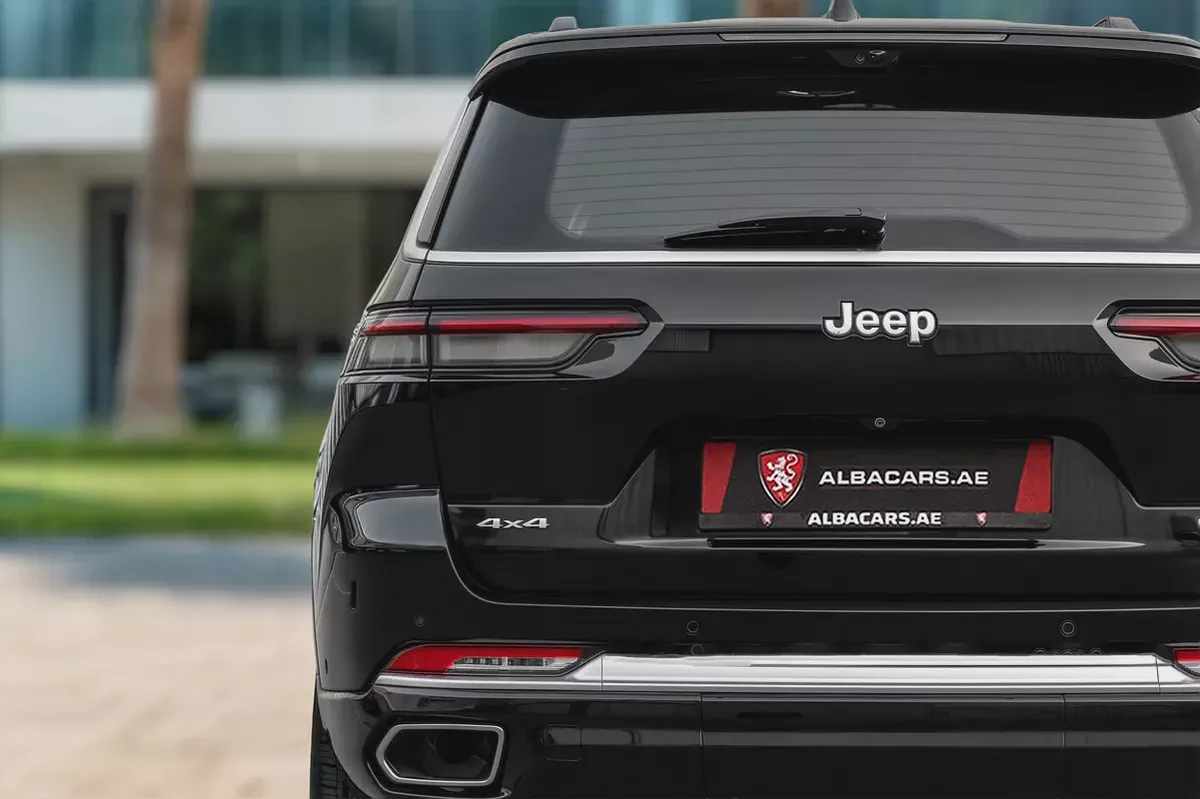 4,407 P.M | Grand Cherokee Summit | 0% Downpayment | JEEP WARRANTY!-5-5