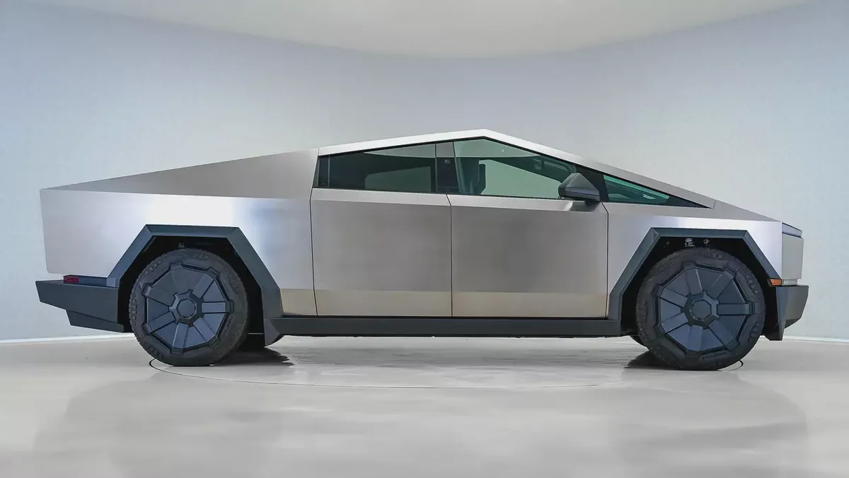 2024 Tesla Cybertruck Cyberbeast  Foundation Series | American Specs | Brand New-2-2