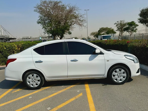 399/-AED EMI Nissan Sunny 1.6L || GCC Specs || Well Maintained