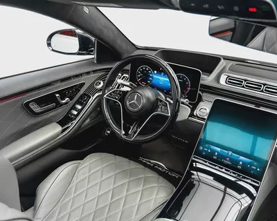 Pristine 2022 Mercedes-Benz S 580 - Luxury Sedan - Loaded with Options-10