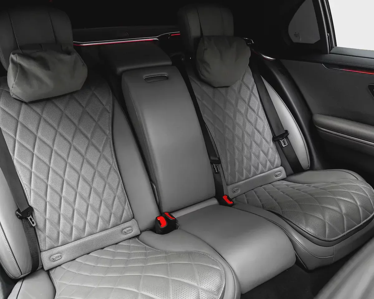 Pristine 2022 Mercedes-Benz S 580 - Luxury Sedan - Loaded with Options-9-9