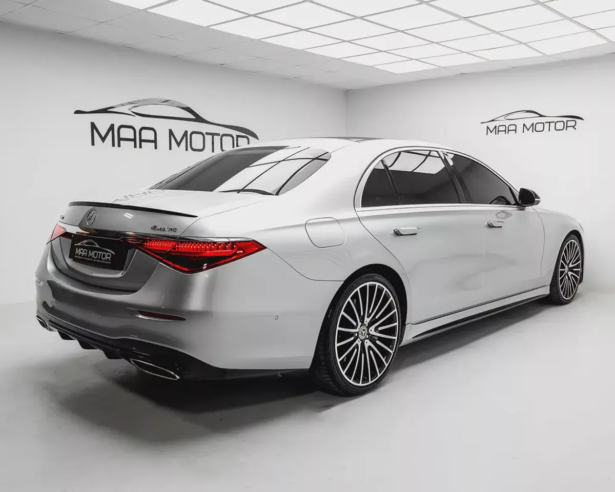 Pristine 2022 Mercedes-Benz S 580 - Luxury Sedan - Loaded with Options-3-3