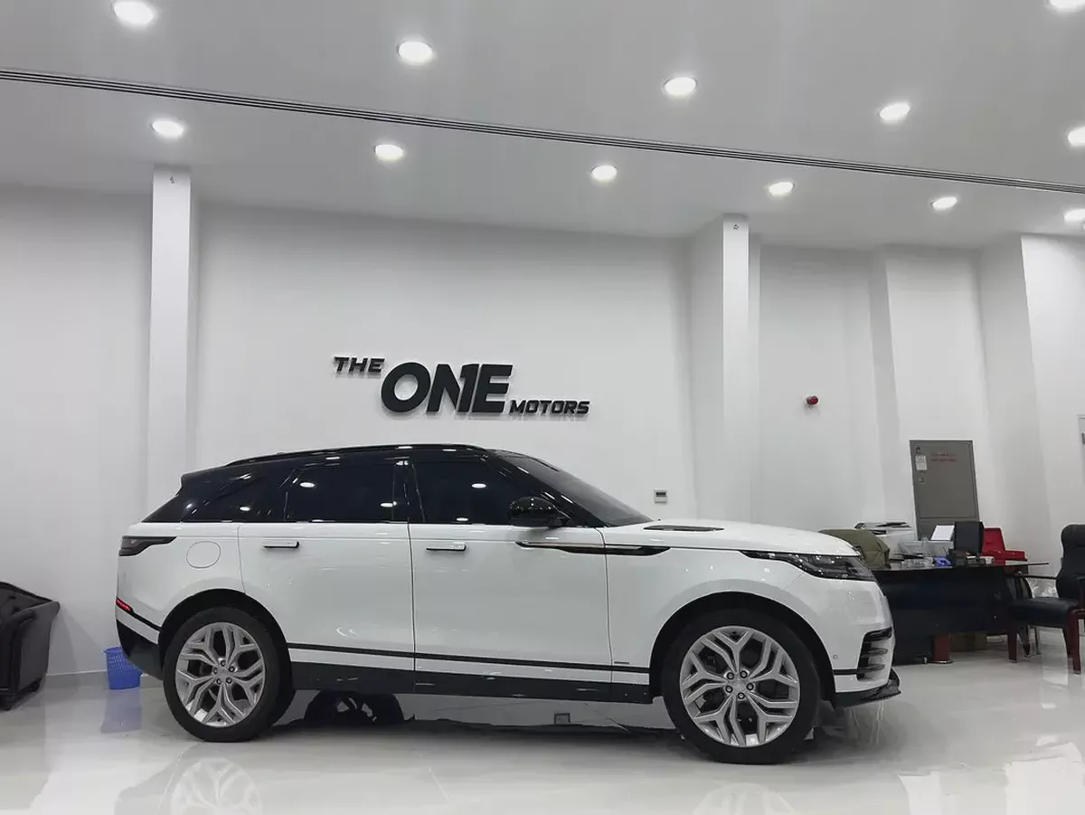 RANGE ROVER VELAR 2019 R DYNAMIC GCC Under Warranty-1-1