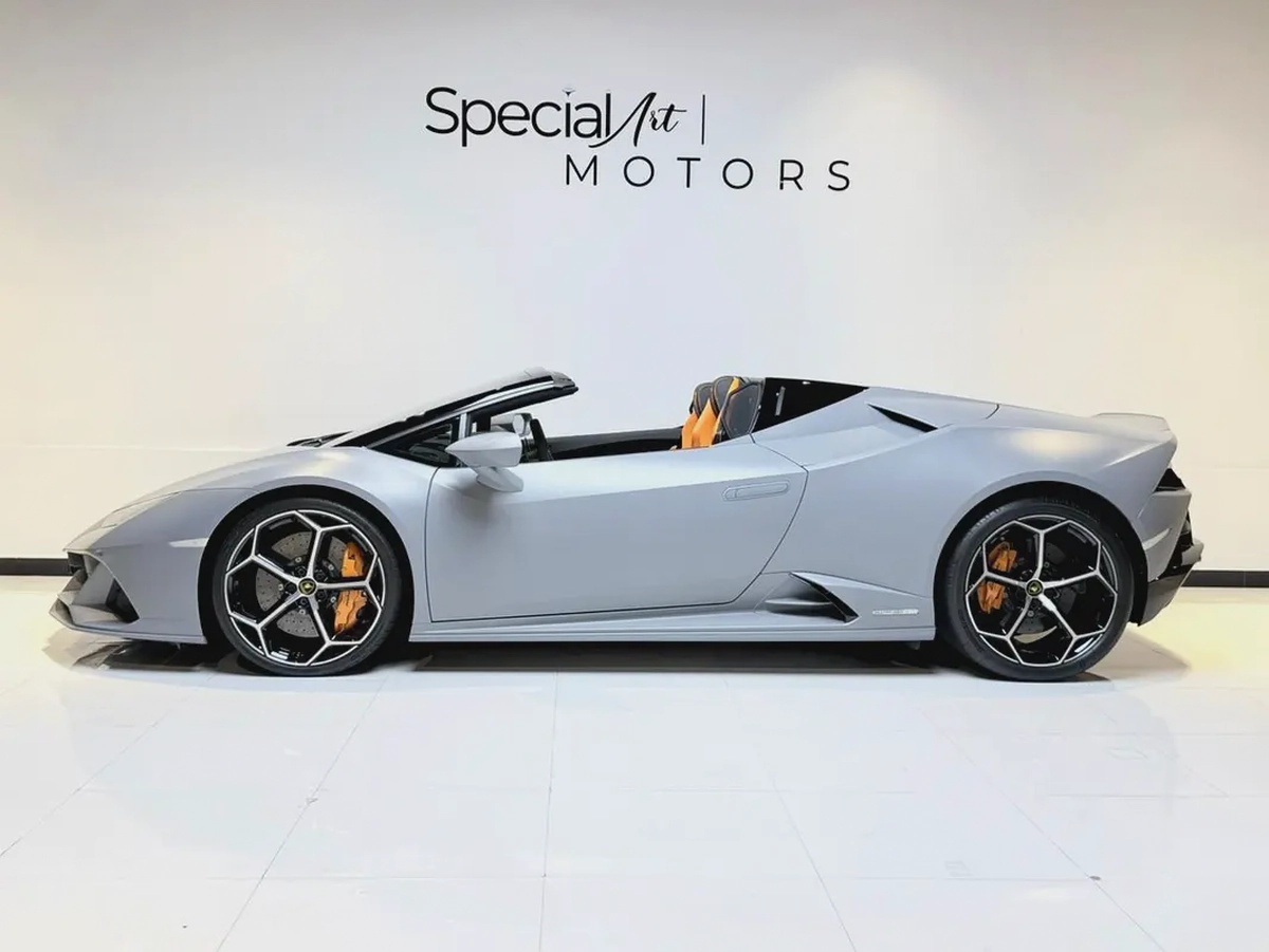 Lamborghini Huracan Evo Spyder / 2024 / 12,511KMs Only / GCC Specs-4-4