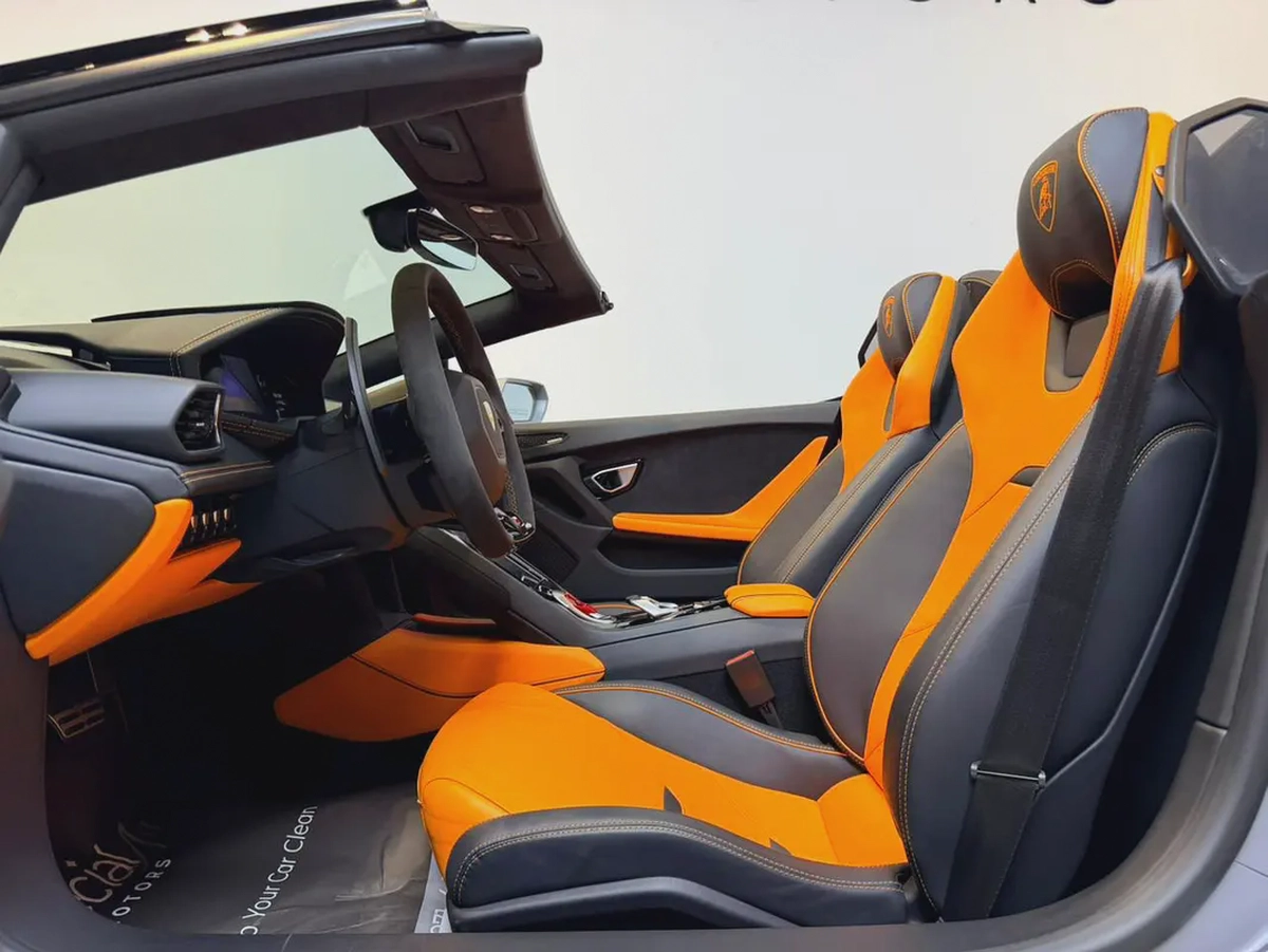Lamborghini Huracan Evo Spyder / 2024 / 12,511KMs Only / GCC Specs-9-9