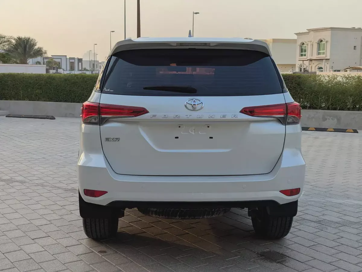 Toyota Fortuner 2023 EXR | GCC Specs | Low Mileage | Excellent Condition-5-5