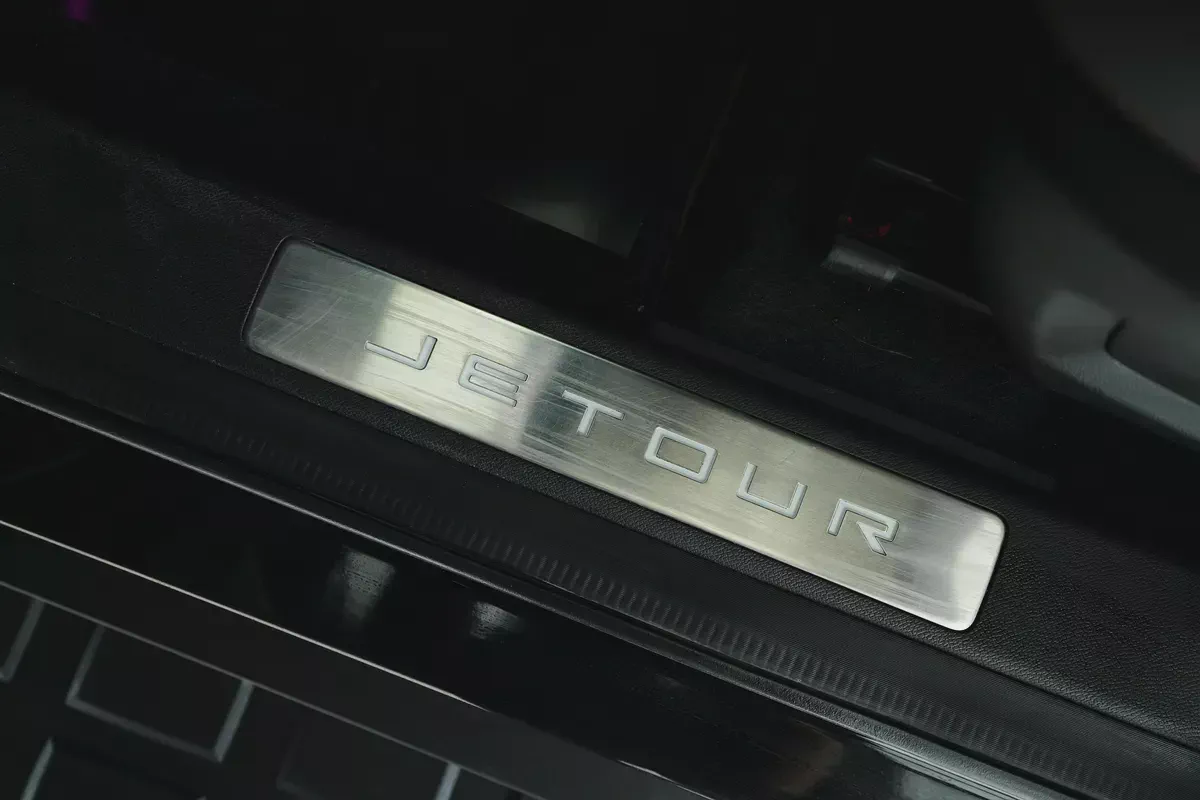 Jetour T2-XWD-Luxury-Full Options-Black On Black-Low Mileage-13-13