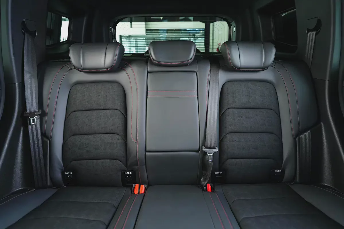 Jetour T2-XWD-Luxury-Full Options-Black On Black-Low Mileage-19-19