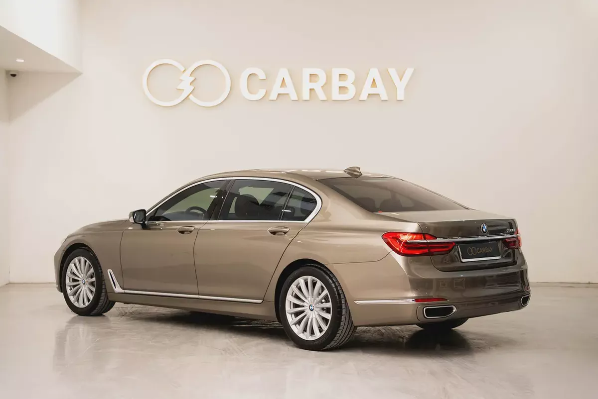 AED 1596 PM | BMW 730Li 2017 | PARTIAL AGENCY HISTORY | WELL MAINTAINED | 1 YEAR WARRANTY | GCC-3-3