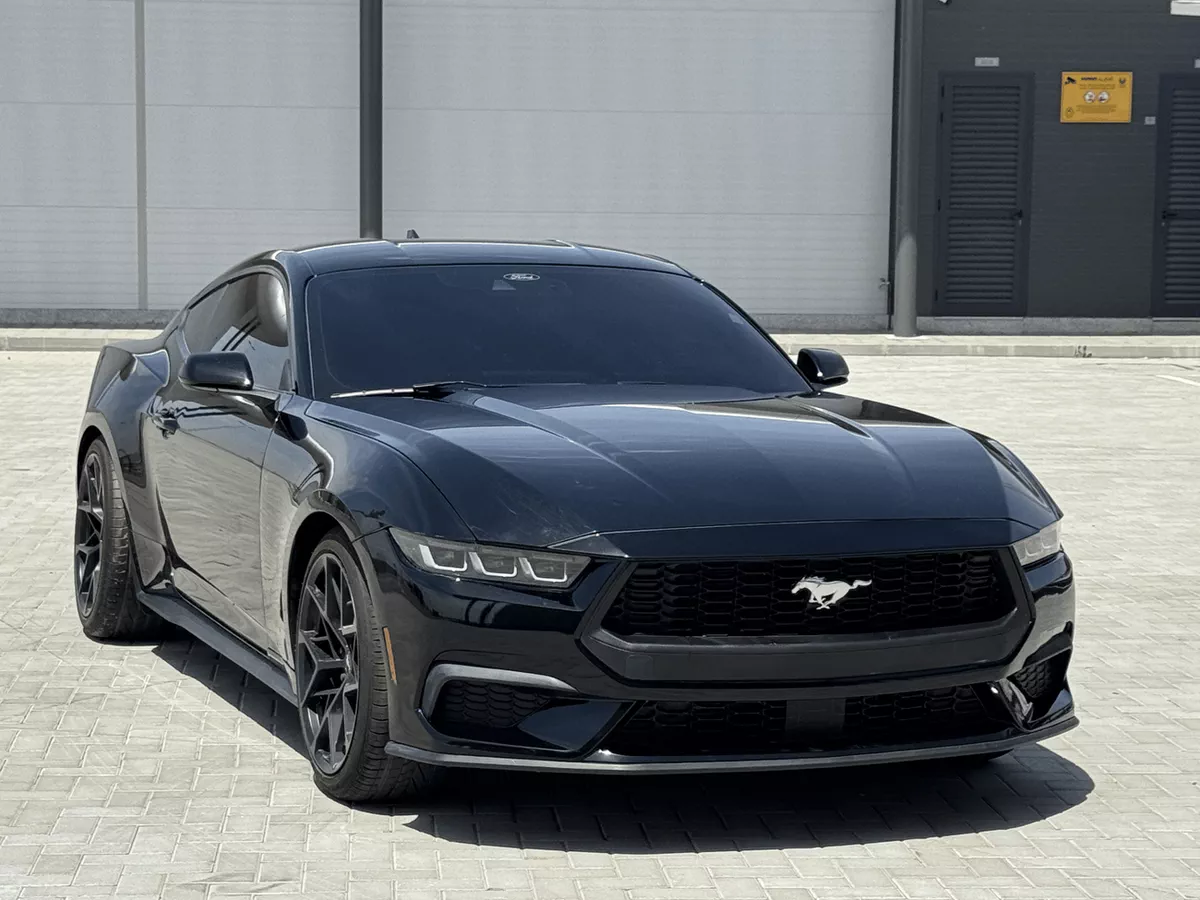 Ford Mustang STANDARD