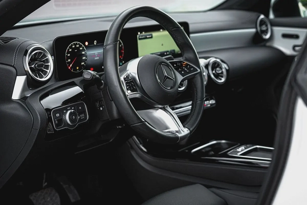 2025 Mercedes-Benz CLA 250 4MATIC | Warranty | AMG PACKAGE
