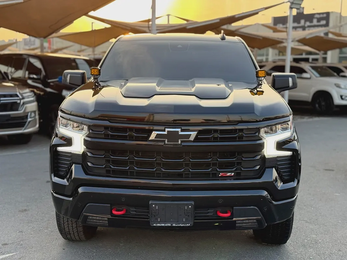 Chevrolet Silverado Z71, 2024 model, Gulf specification-1-1