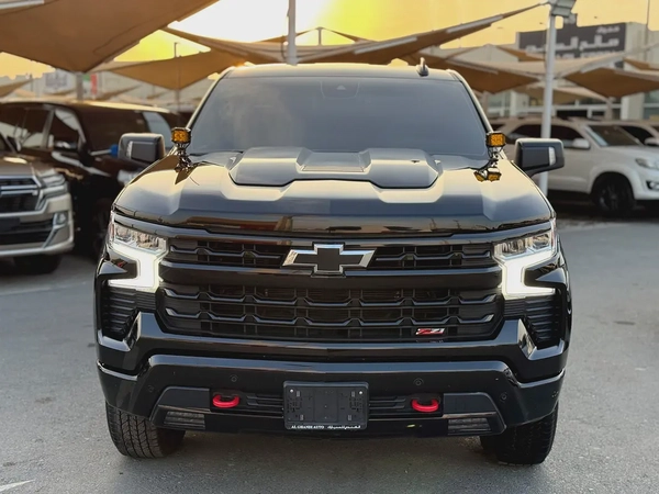 Chevrolet Silverado Z71, 2024 model, Gulf specification
