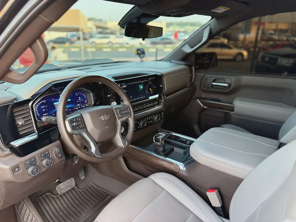Chevrolet Silverado Z71, 2024 model, Gulf specification-7-7