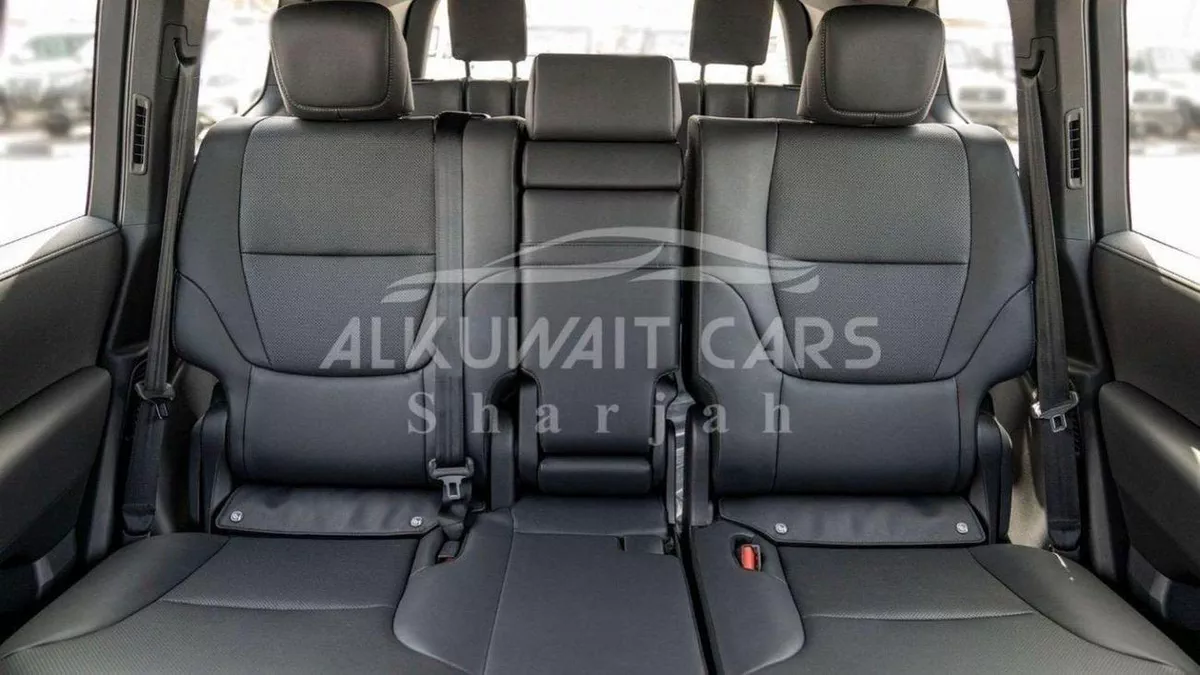 Toyota Land Cruiser VX TOYOTA LAND CRUISER LC300 VX 4.0P AT MY2025 Grey-9-0