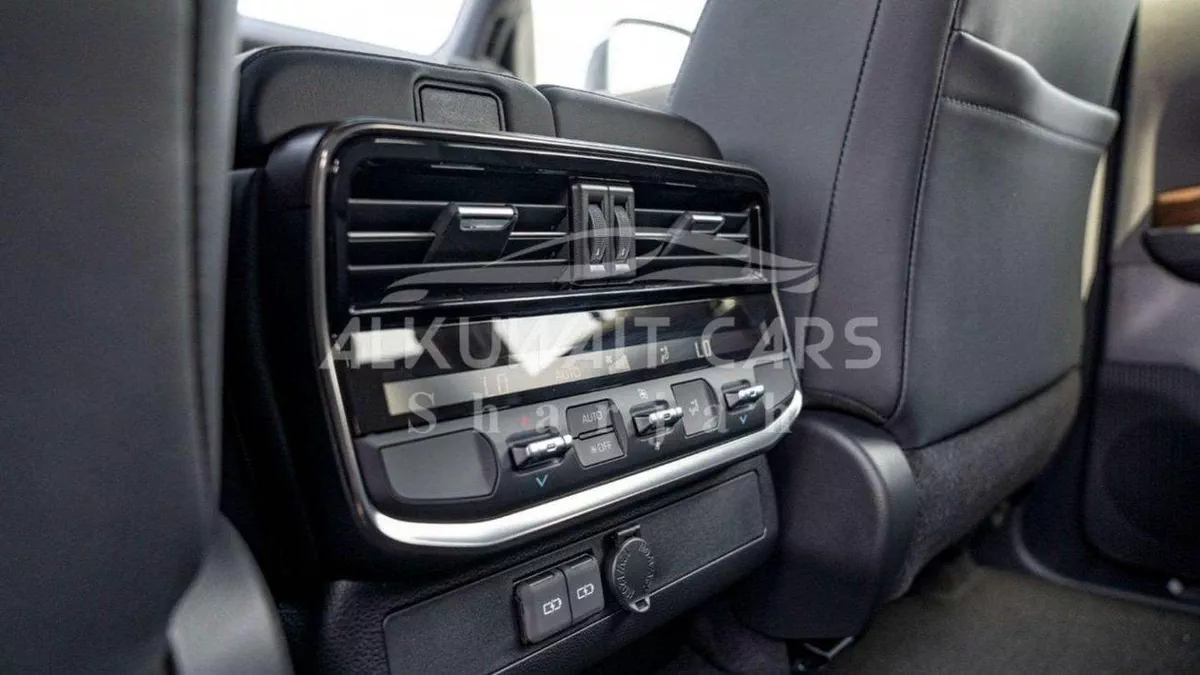 Toyota Land Cruiser VX TOYOTA LAND CRUISER LC300 VX 4.0P AT MY2025 Grey-12-0