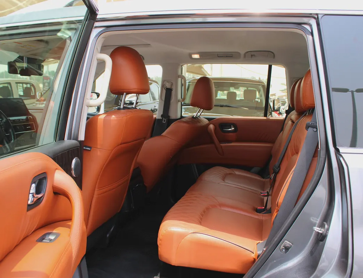 Nissan Patrol SE Platinum 2022 GCC Specs ORGINAL PAINT-9-9