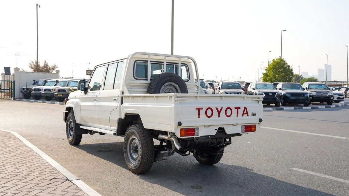 Toyota Land Cruiser Pick Up-13-0