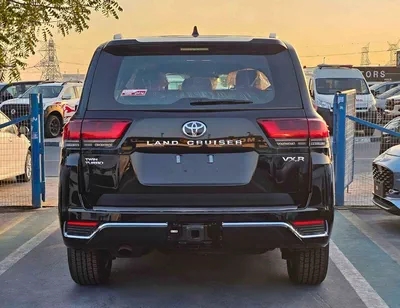 Toyota Land Cruiser VXR TWIN TURBO / 3.5L PETROL V6 4WD / 360* CAMERA / RADAR / DVD / JBL SPKRS / FULL OPTION / CODE # V-3